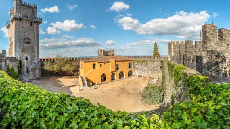 Portugal tem 7 castelos incríveis na região do Alentejo. Conheça!