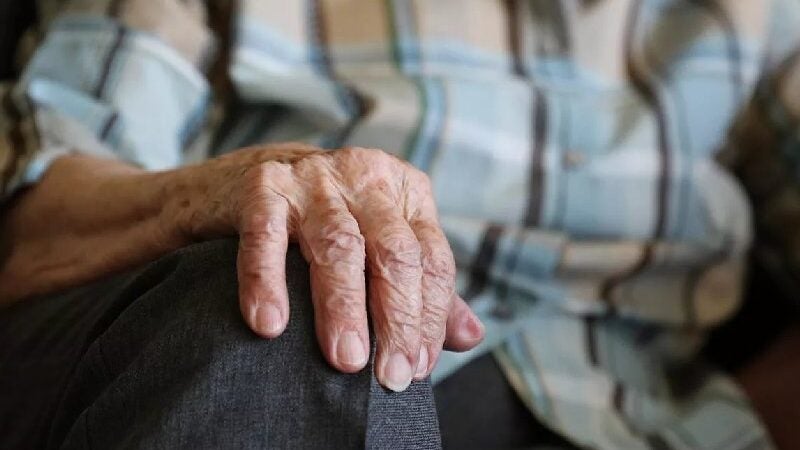 Cientistas brasileiros descobrem substância que evita piora do Parkinson