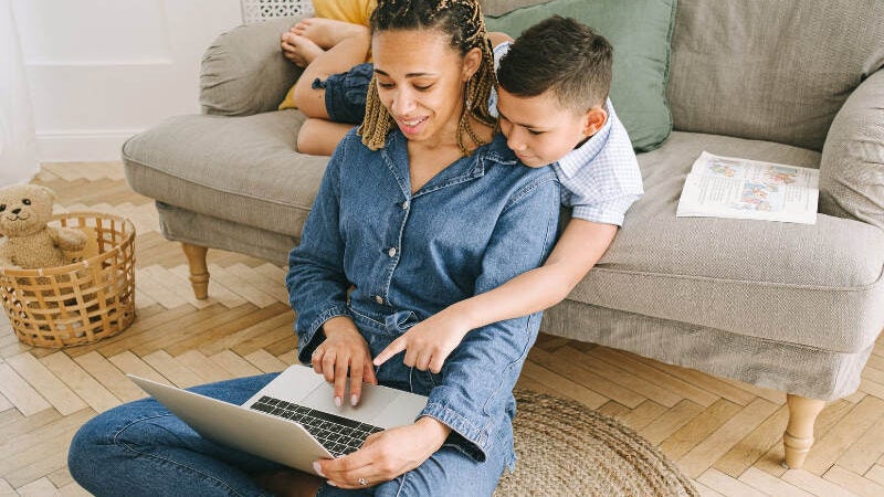 Justiça autoriza famílias de crianças autistas a sacar FGTS