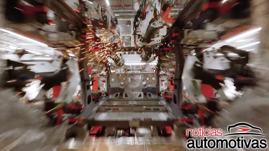 Tesla: drone faz um tour pela Giga Berlim (vídeo)