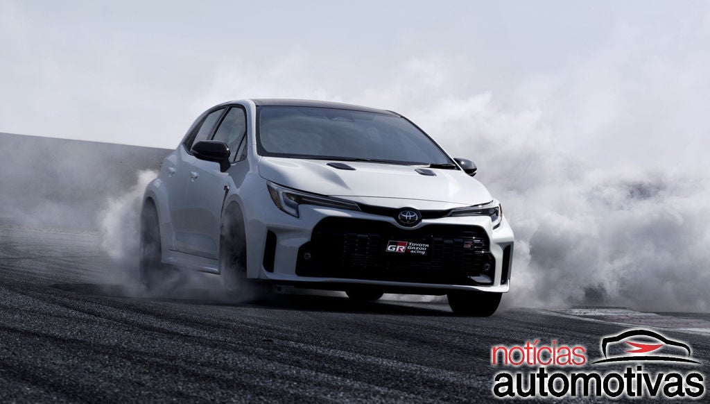 Novo Toyota GR Corolla surge com 304 cv e tração AWD