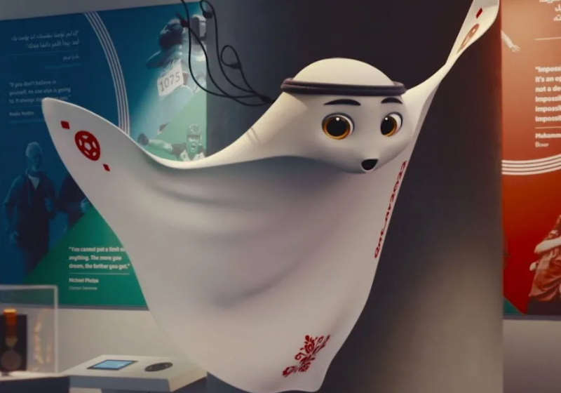 Mascote com traje típico árabe da Copa do Catar viraliza na web