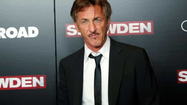 Sean Penn diz que pensou em pegar em armas contra Rússia na guerra na Ucrânia