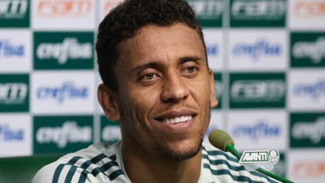 Marcos Rocha estende contrato com Palmeiras até 2023