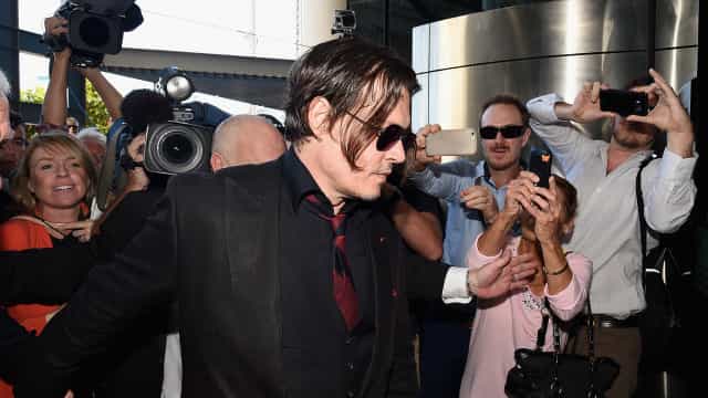 Amber Heard teria pedido SUV e apartamentos de Depp em troca de adiar denúncia