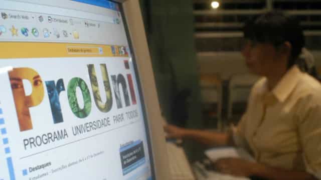 Prouni: selecionados em lista de espera devem comprovar dados