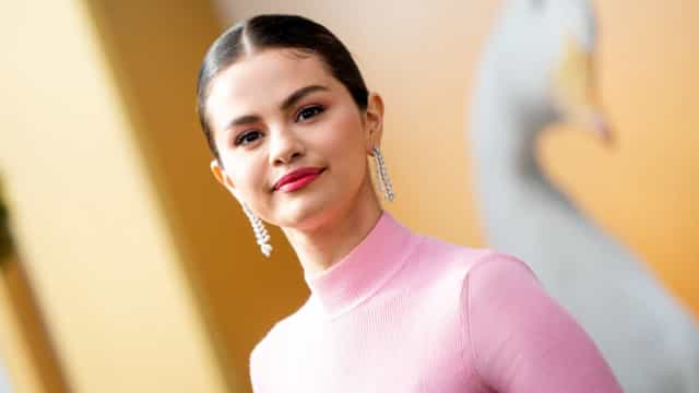 Selena Gomez rebate críticas a seu peso e promove aceitação de corpo