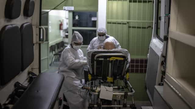 Brasil registra 77 mortes em 24h; Média fica abaixo de 200 pelo 2º dia seguido