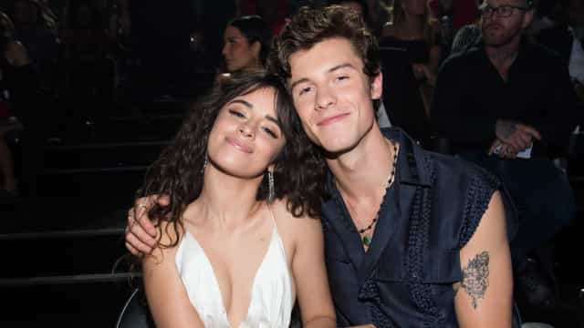Camila Cabello diz que não está beijando ninguém após término com Shawn Mendes