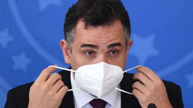 Pacheco defende cautela com fim da emergência sanitária ‘enquanto estiver morrendo gente’