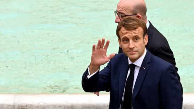 Presidenciáveis saúdam Macron por reeleição; Bolsonaro segue calado