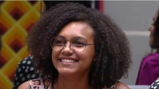 Jessilane vira anjo da semana após vencer prova de sorte no BBB 22