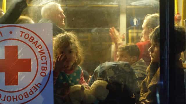 Rússia acusa Cruz Vermelha por fracasso na retirada de civis de Mariupol