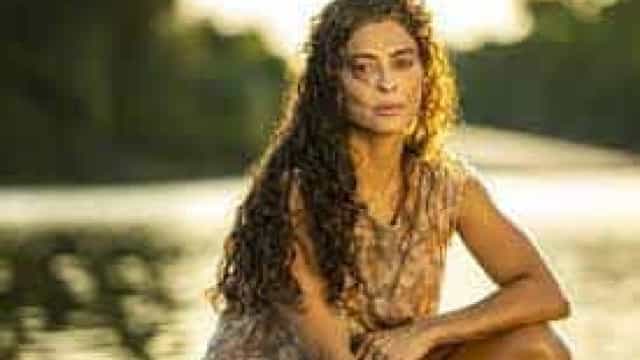 Juliana Paes aponta beleza em rugas e olheiras de Maria Marruá