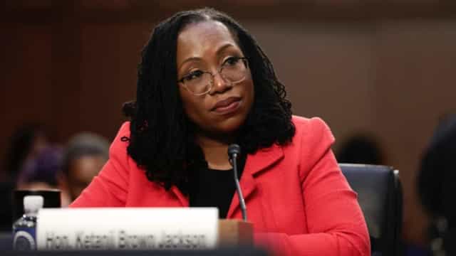 Senado dos EUA confirma primeira mulher negra na Suprema Corte