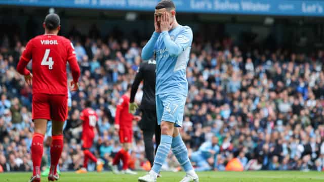 City e Liverpool travam grande disputa, empatam e título inglês continua aberto