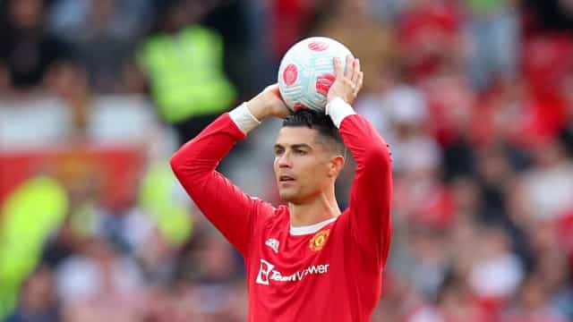 Cristiano Ronaldo volta aos treinos no Manchester United após morte de seu filho
