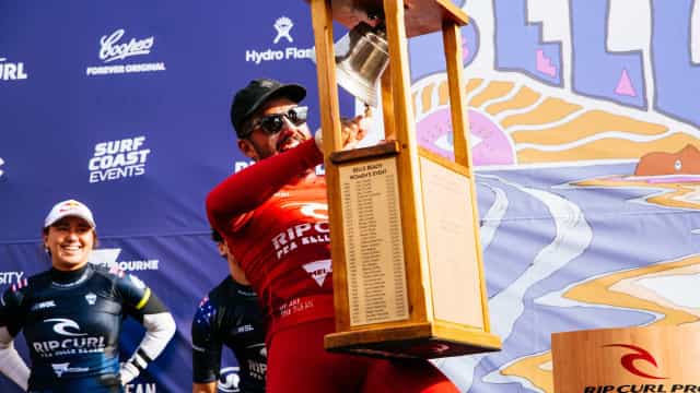 Filipe Toledo fatura título da etapa da WSL em Bells Beach