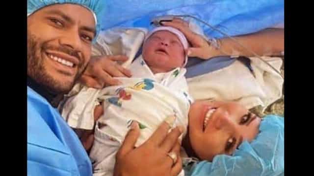 Nasce primeira filha do jogador Hulk com Camila Ângelo