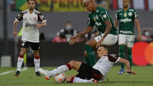 Brasileiro: Flamengo e Palmeiras medem forças no Maracanã