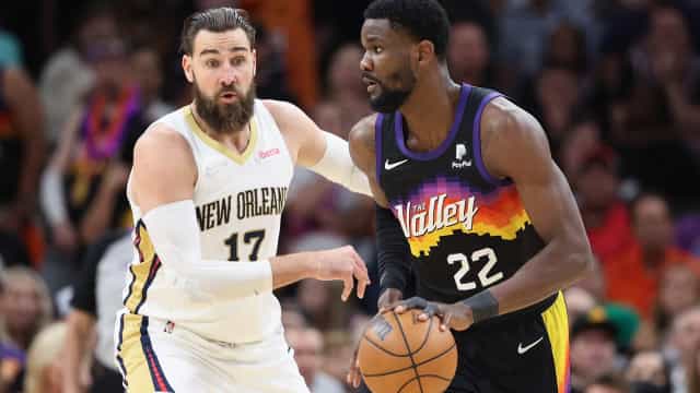 Pelicans surpreendem Suns fora de casa e empatam série nos playoffs da NBA