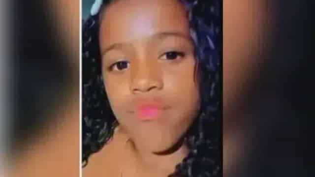 Rio: menina atropelada por carro alegórico tem perna amputada
