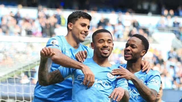 Gabriel Jesus faz quatro, dá assistência e lidera goleada do City sobre o Watford