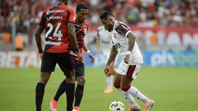 Athletico-PR supera Flamengo com gol do uruguaio Terans