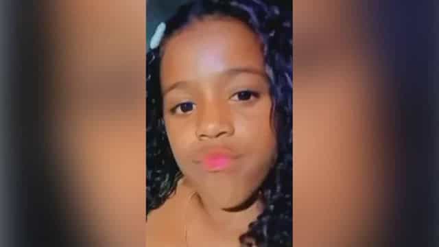 ‘Tinha muita criança no carro alegórico’, diz delegada sobre acidente que matou menina