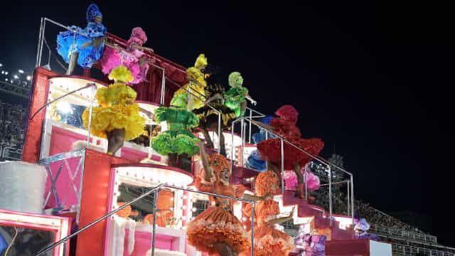 Problemas rebaixam São Clemente mesmo com homenagem a Paulo Gustavo