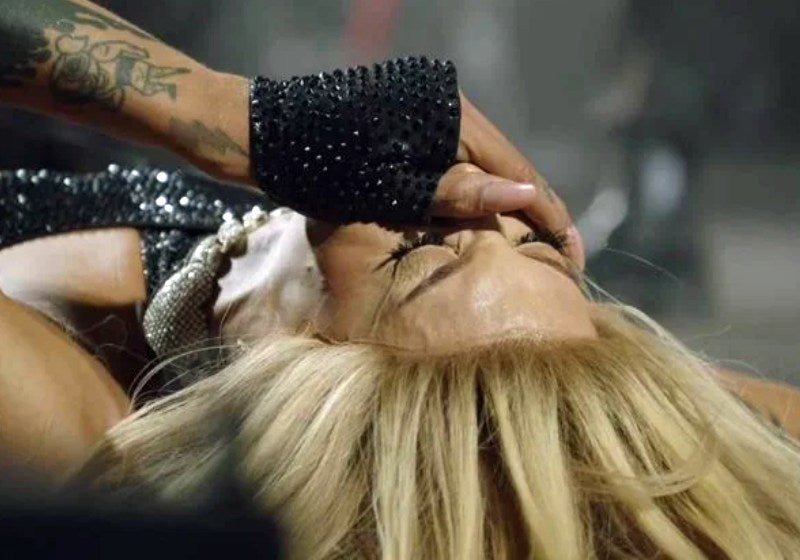 Pabllo Vittar é ovacionada e se emociona no Coachella [vídeo]