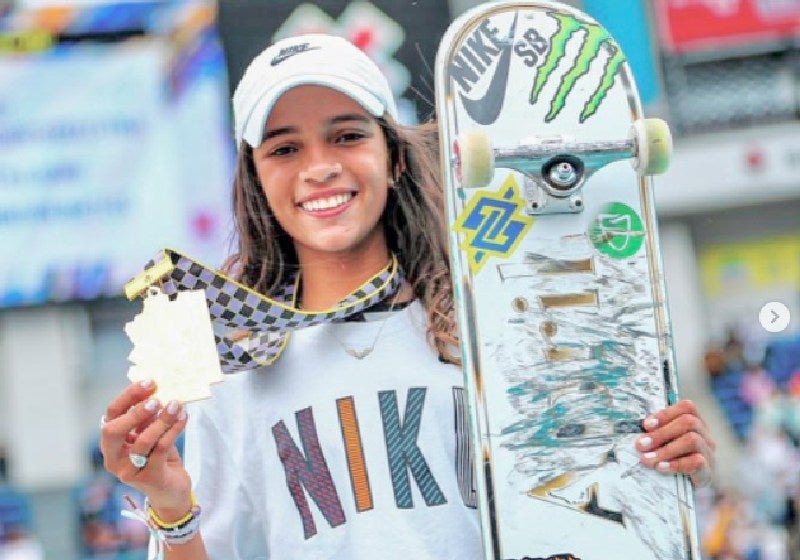 Fadinha Rayssa Leal é ouro no Japão e sobe no pódio do X-Games pela 1ª vez
