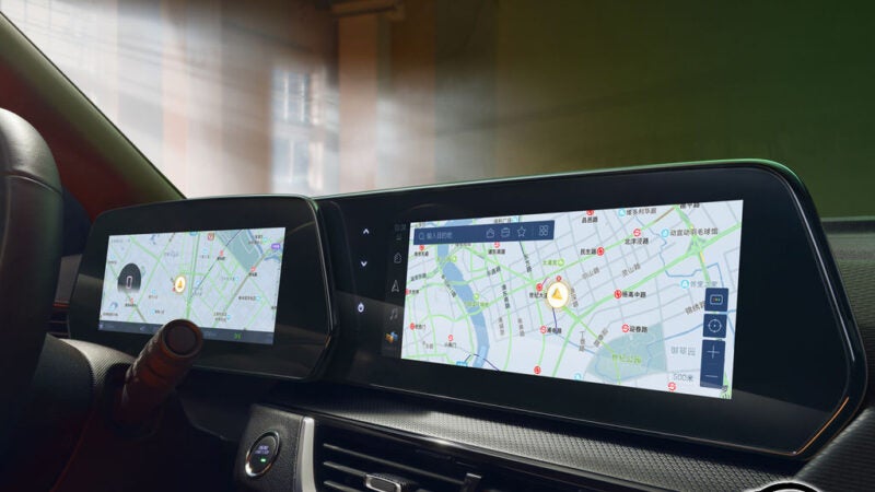 Chevrolet Tracker RS tem painel digital na China