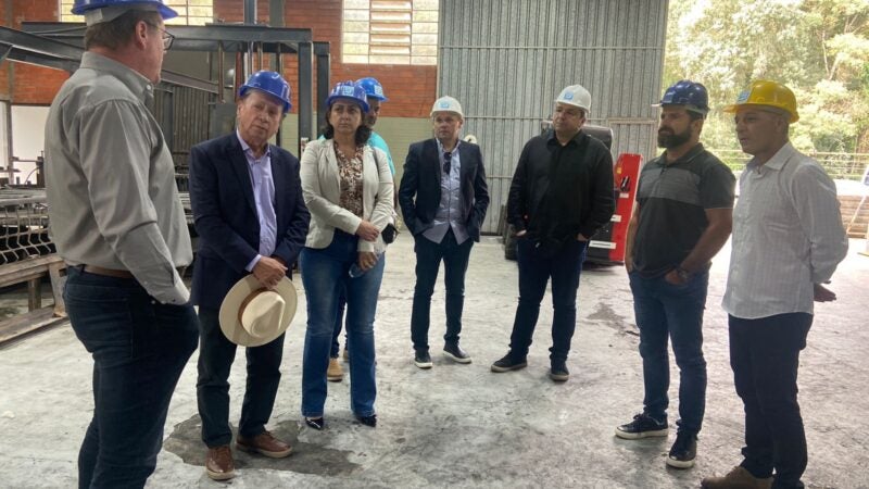 Dorner visita em SC usina que reaproveita 95% do lixo e projeta implantação da tecnologia em Sinop