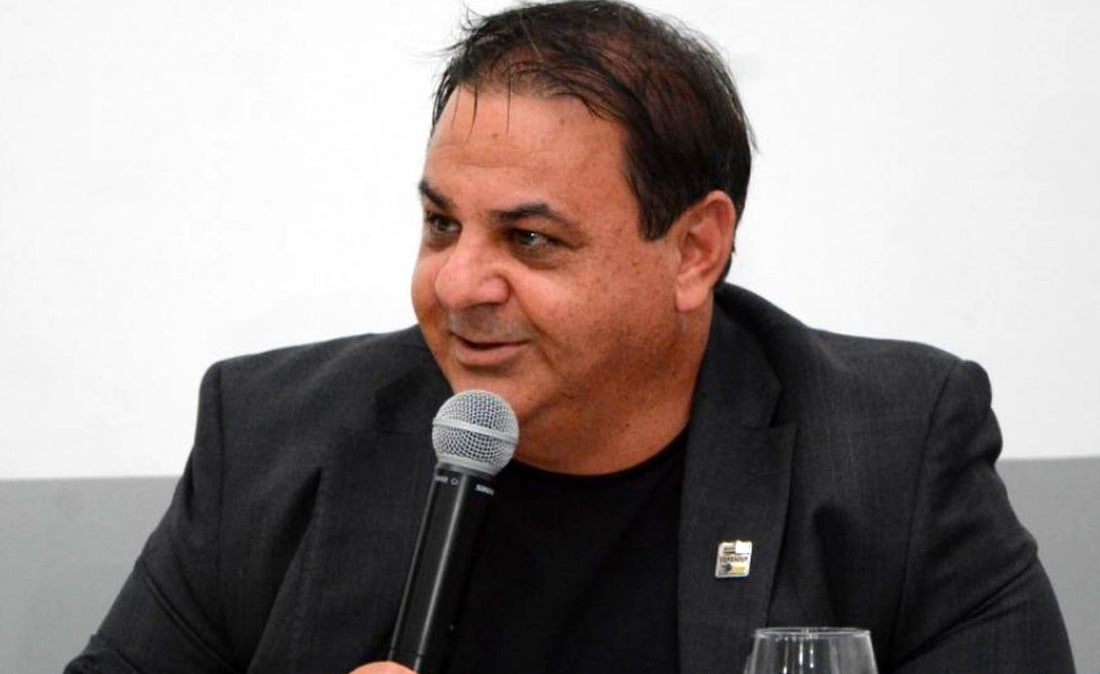 Juiz classifica como ‘picuinha’ e extingue ação movida pelo presidente da câmara de Sorriso contra suplente