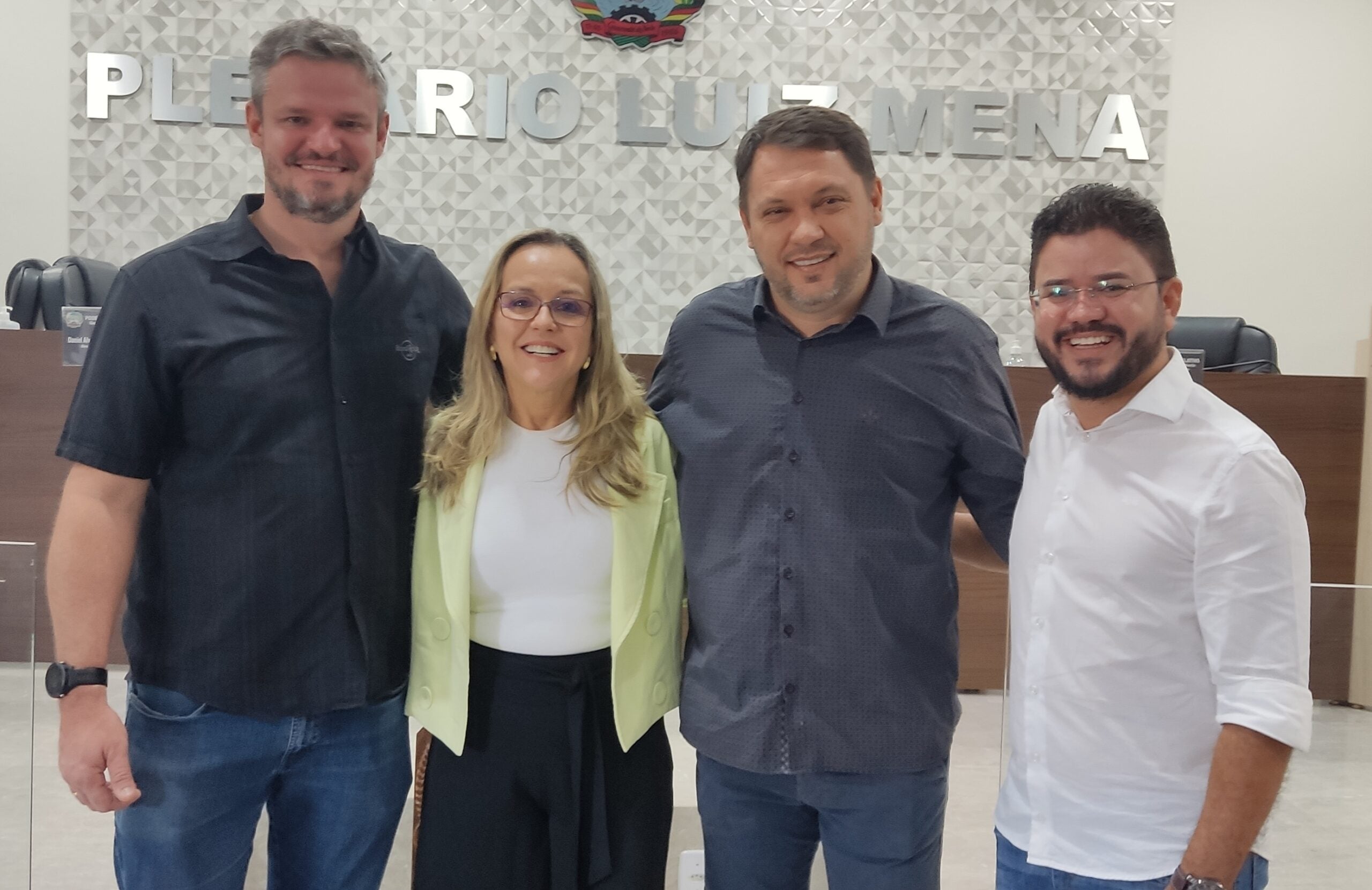Pré-candidata ao Senado Natasha Slhessarenko visita Guarantã do Norte e municípios da região