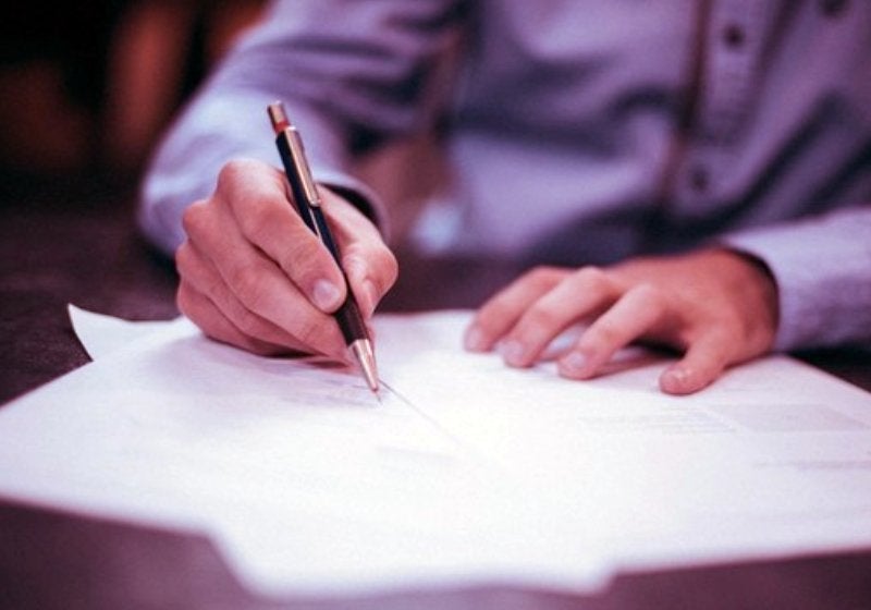 170 concursos públicos com inscrições abertas. Salários até R$ 30 mil