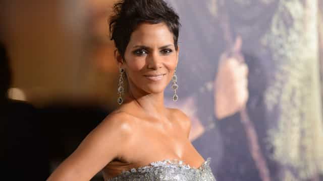 Novo filme de Halle Berry é interrompido após suspeita de munição real no set
