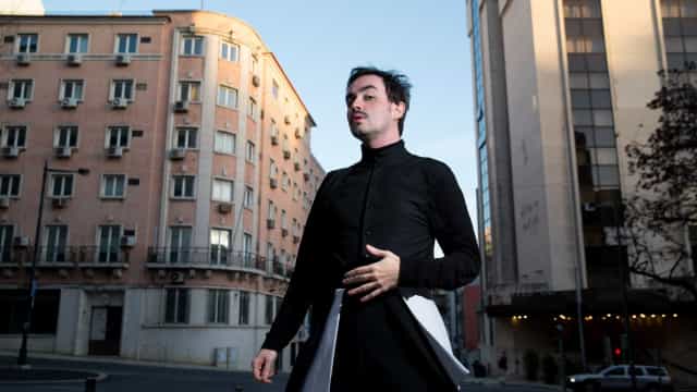 Johnny Hooker discute fim de carreira após lançamento de single