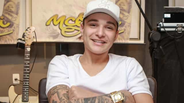 MC Gui condenado a pagar R$ 12 mil por danos morais a motorista de app