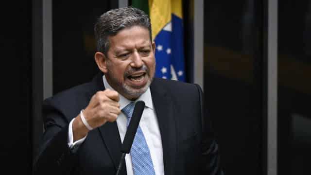 Lira sugere que governo deixe de ser acionista majoritário na Petrobras