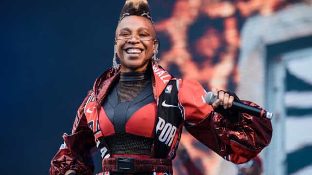 Karol Conká critica A Fazenda por ‘baixaria’, e Solange Gomes a chama de ‘rejeitada’