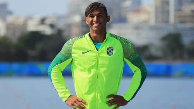 Isaquias Queiroz é prata na Copa do Mundo de Canoagem Velocidade