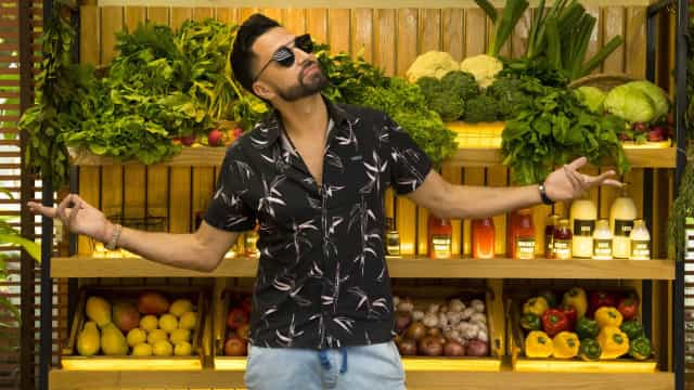 Após Zé Neto, Latino alfineta Anitta e fãs saem em defesa da cantora