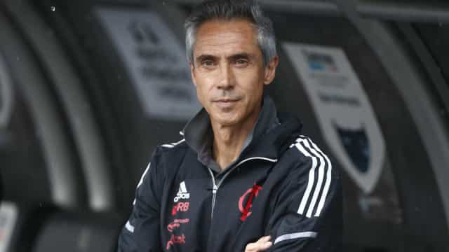 Paulo Sousa admite "falha de comunicação" em polêmica com Diego Alves