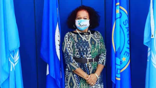 México deporta travesti brasileira que iria dar palestra em evento internacional