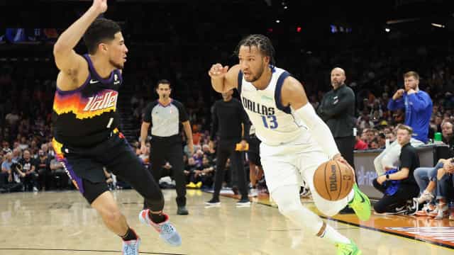Suns e Heat abrem suas séries com vitória nas semifinais dos playoffs da NBA