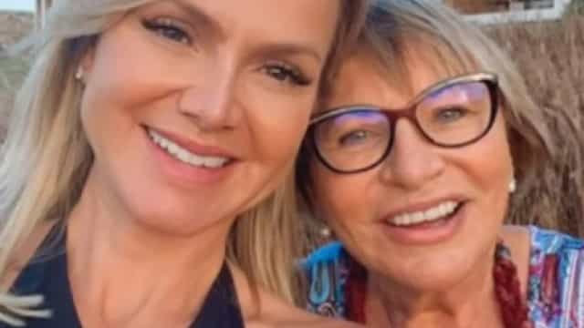 Celebridades comemoram o Dia das Mães nas redes