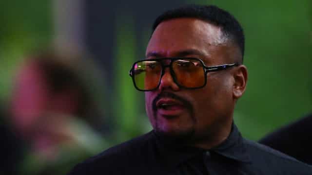 Fãs se surpreendem com cegueira de músico do Black Eyed Peas