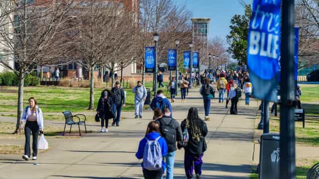 EUA: Tiroteio em escola faz um morto e deixa pessoa em estado grave